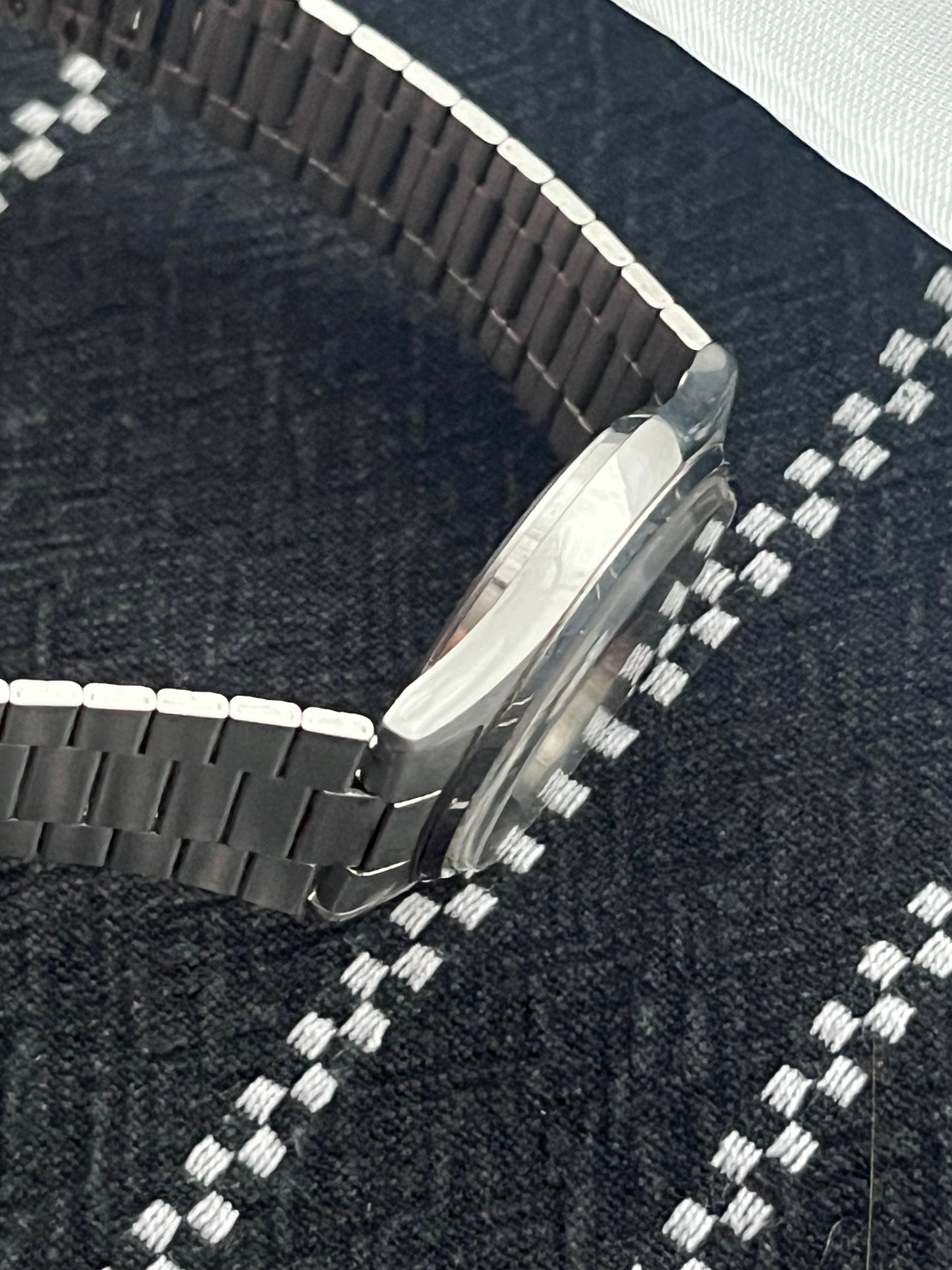 Seiko SQ Day Date Silver-Blue 8C23-6010 From 1994