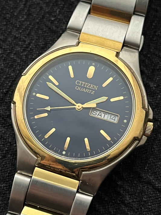 Citizen Day Date Silver-Gold Stainless Steel