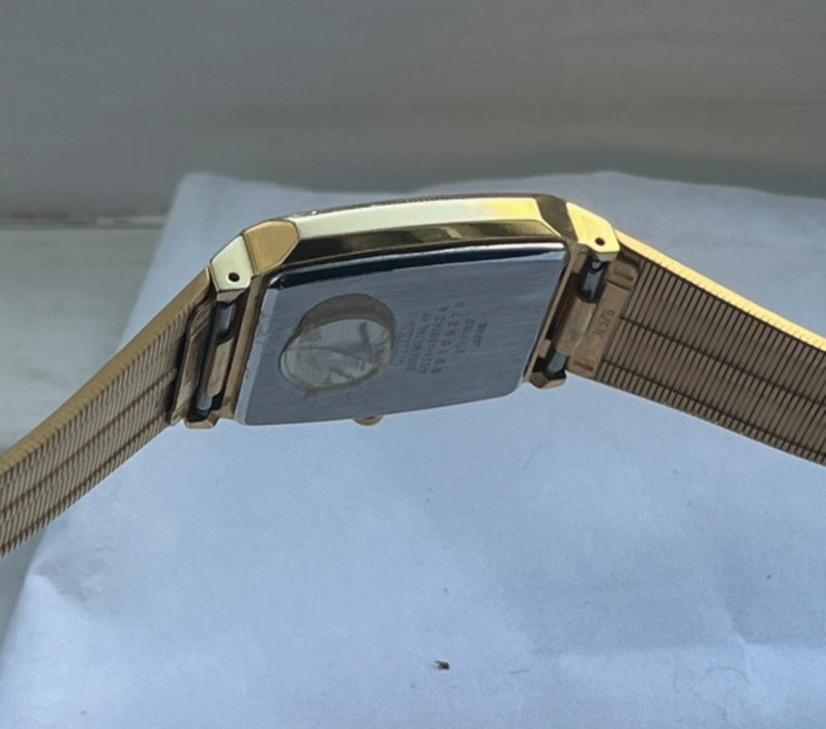 Citizen Tank Classic Gold-Black 4031-490142