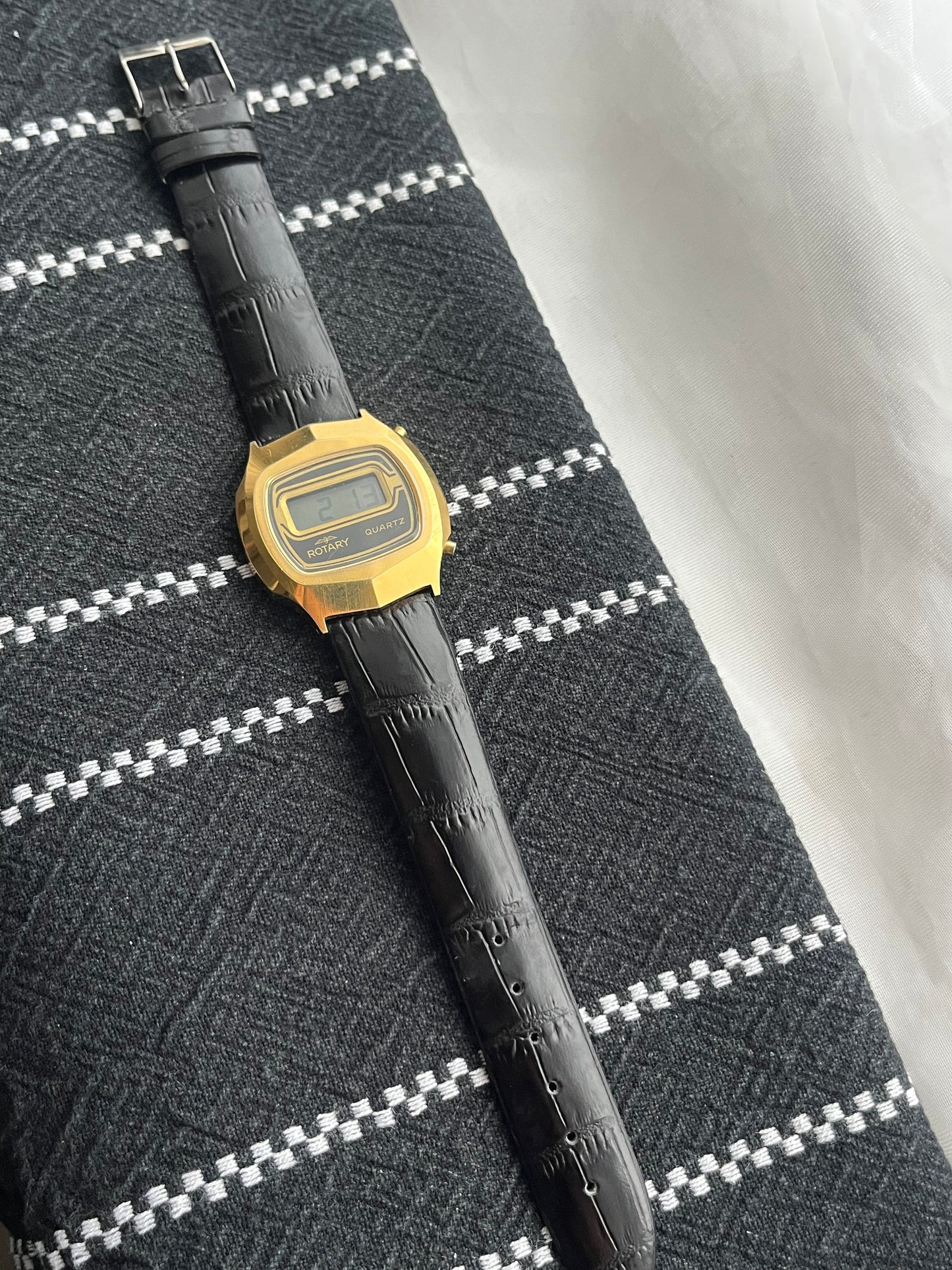 Rotary Digital LCD Gold Plated