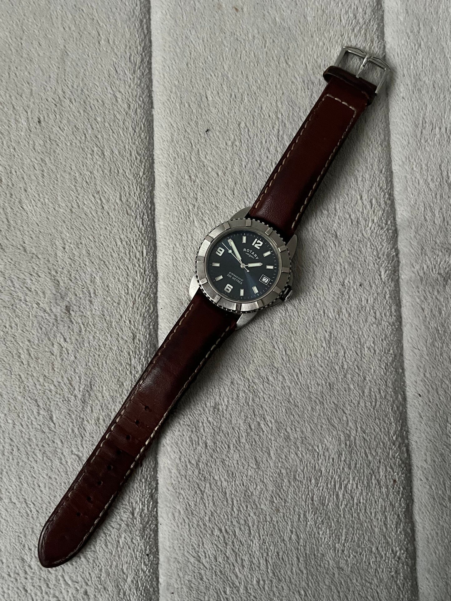 Rotary 200M Diver Silver-Blue