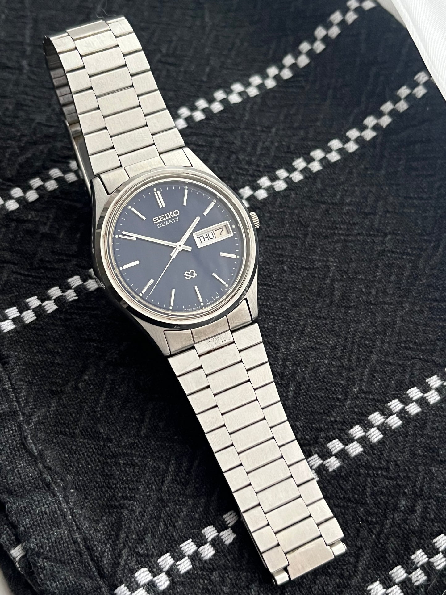 Seiko SQ Day Date Silver-Blue 8C23-6010 From 1994