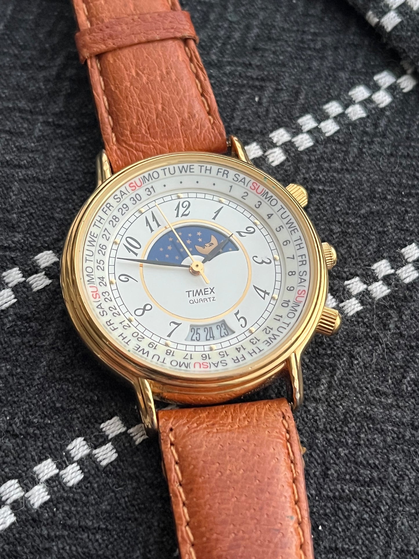 Timex MoonPhase Day Date