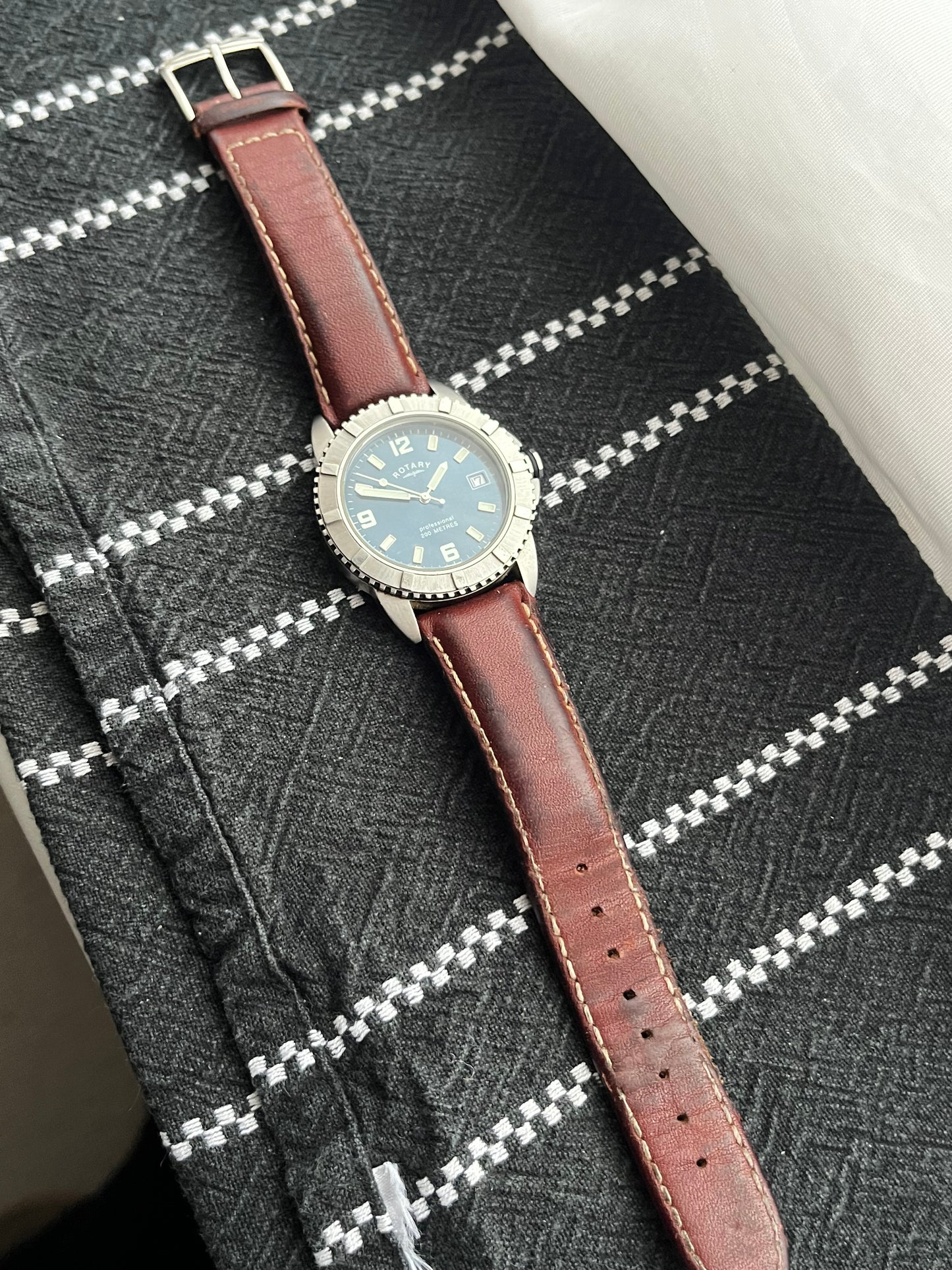 Rotary 200M Diver Silver-Blue